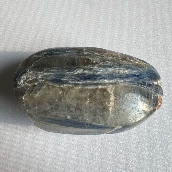 Blue Kyanite Crystal Meditation Palmstone‎ (#7) - Picture 6 of 10